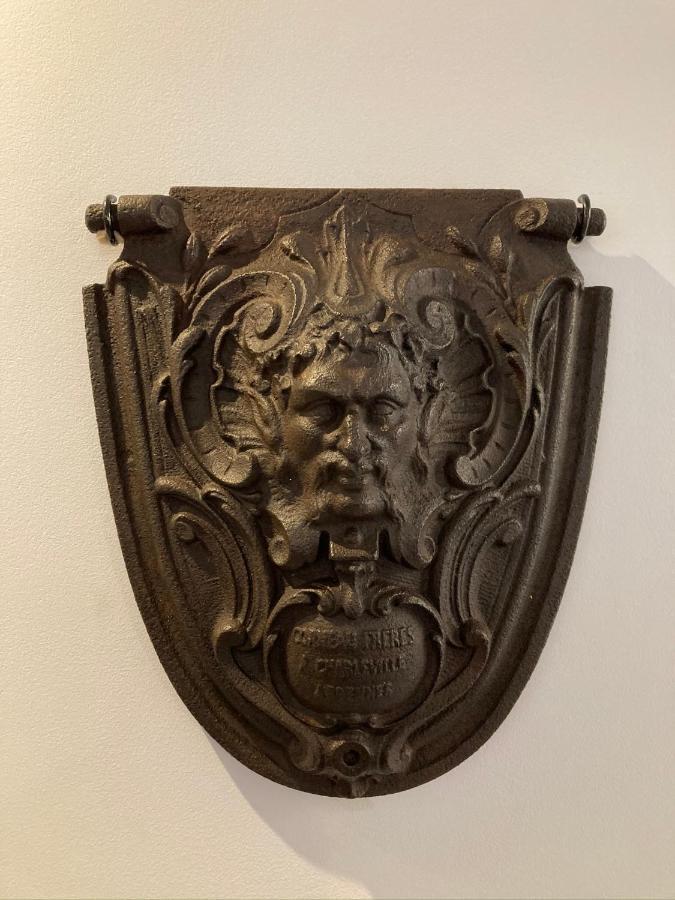 Suite Charles - Vue Musee Rimbaud Charleville-Mézières Εξωτερικό φωτογραφία